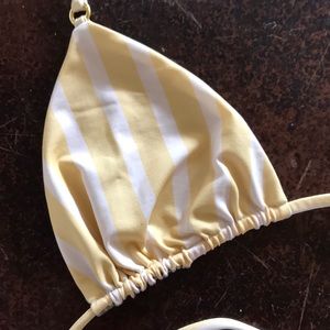 New without tags. Acacia swimwear mellow top. S